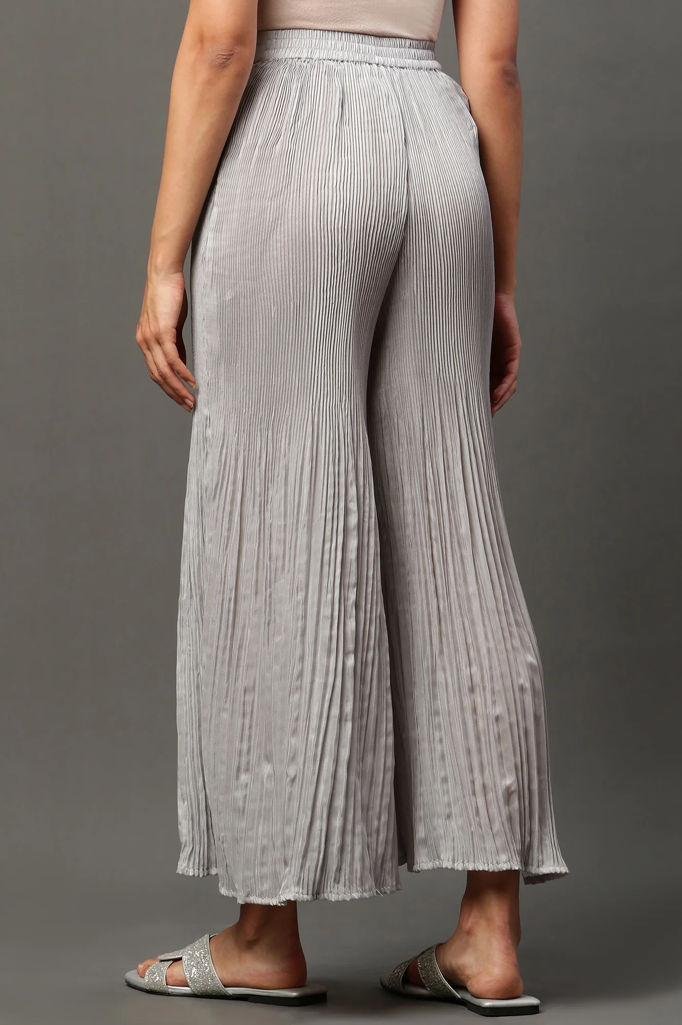 Solid Flared Woven Sharara With Pleats - Image 10