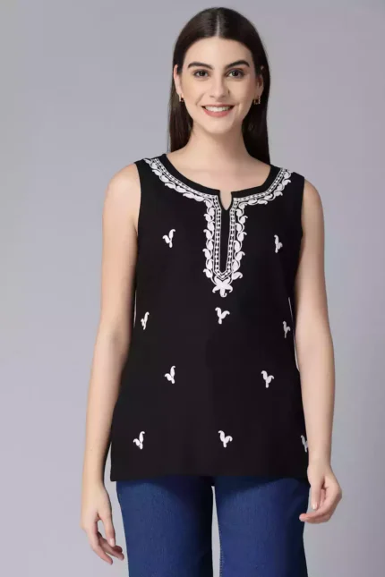 Laiba Black Sleeveless Short Kurti