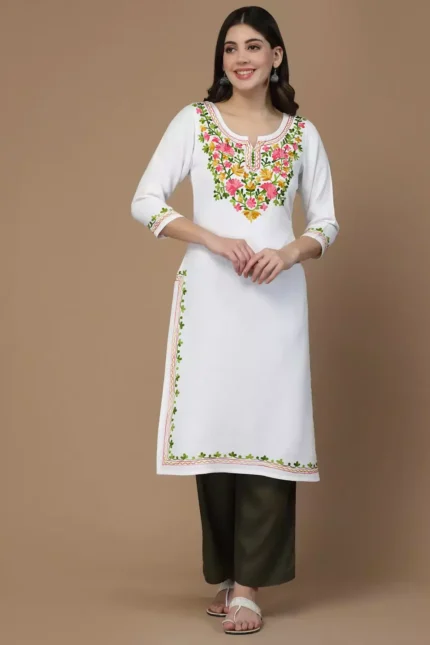 Aylin White Embroidred Kurti