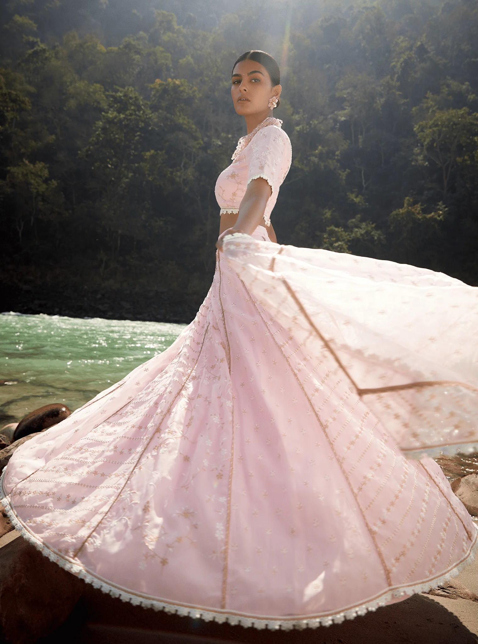 Mulmul Keylong Pink Organza Lehenga - Image 6
